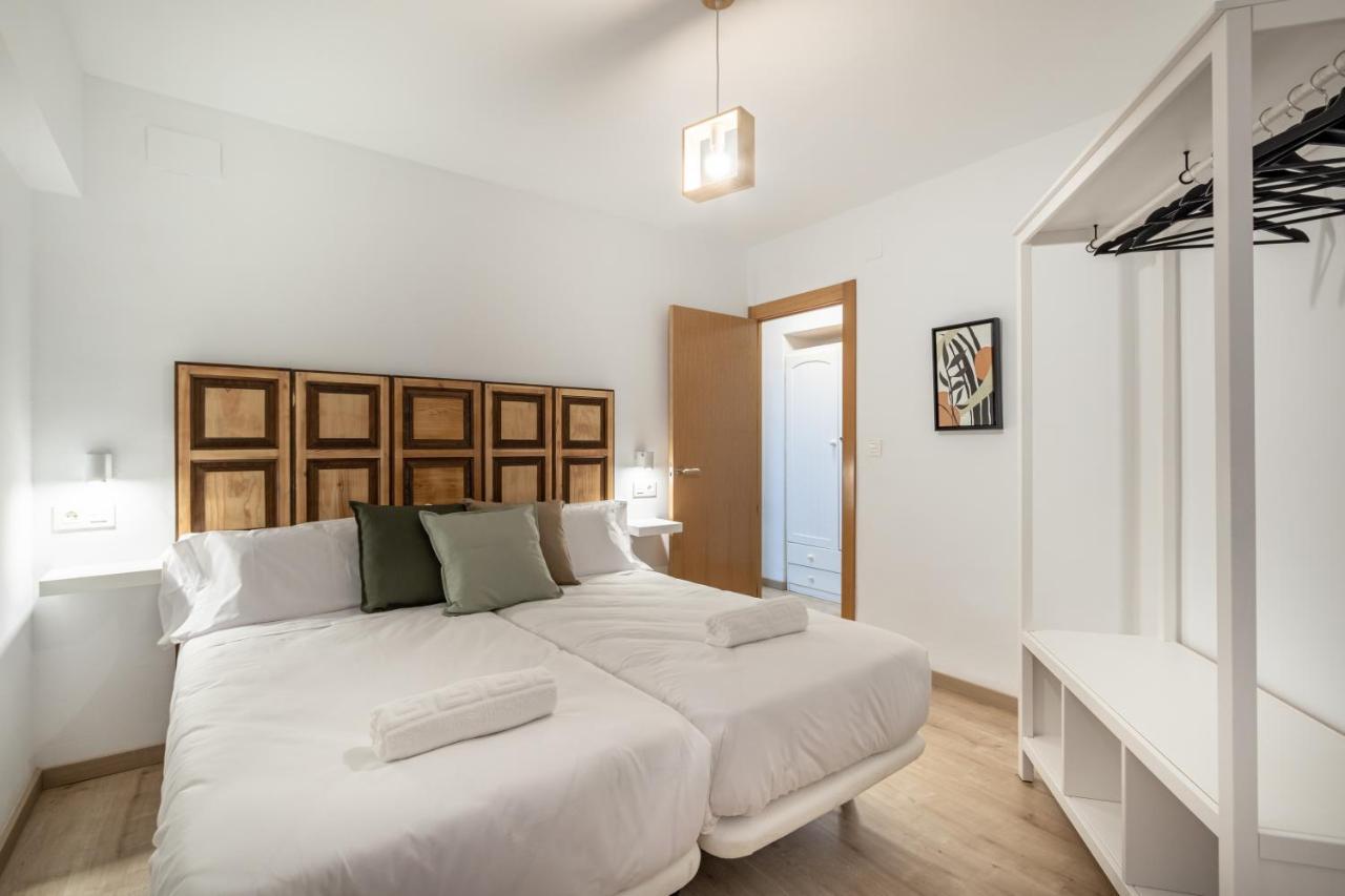 Bns Central Suites Granada Eksteriør billede