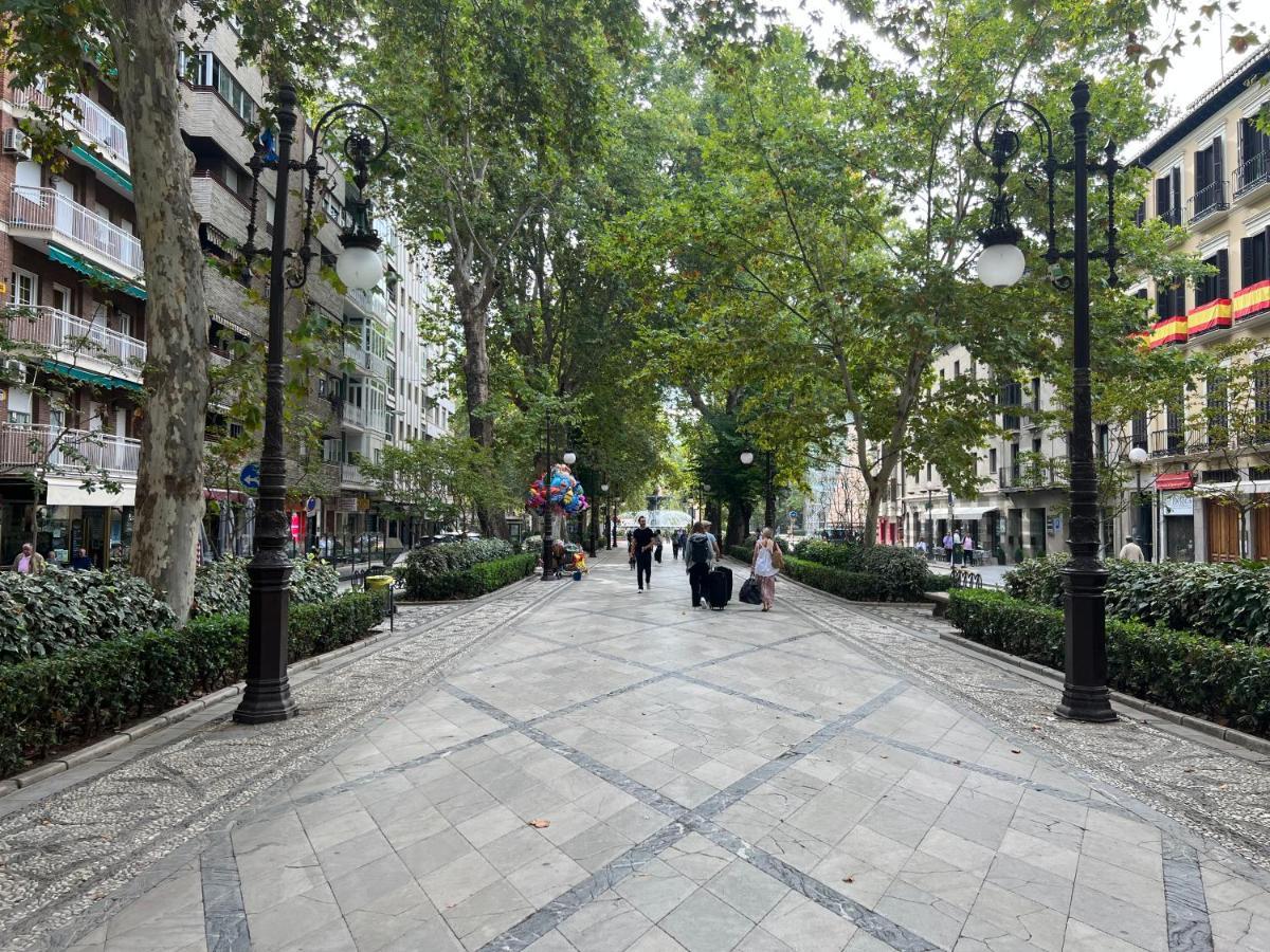 Bns Central Suites Granada Eksteriør billede