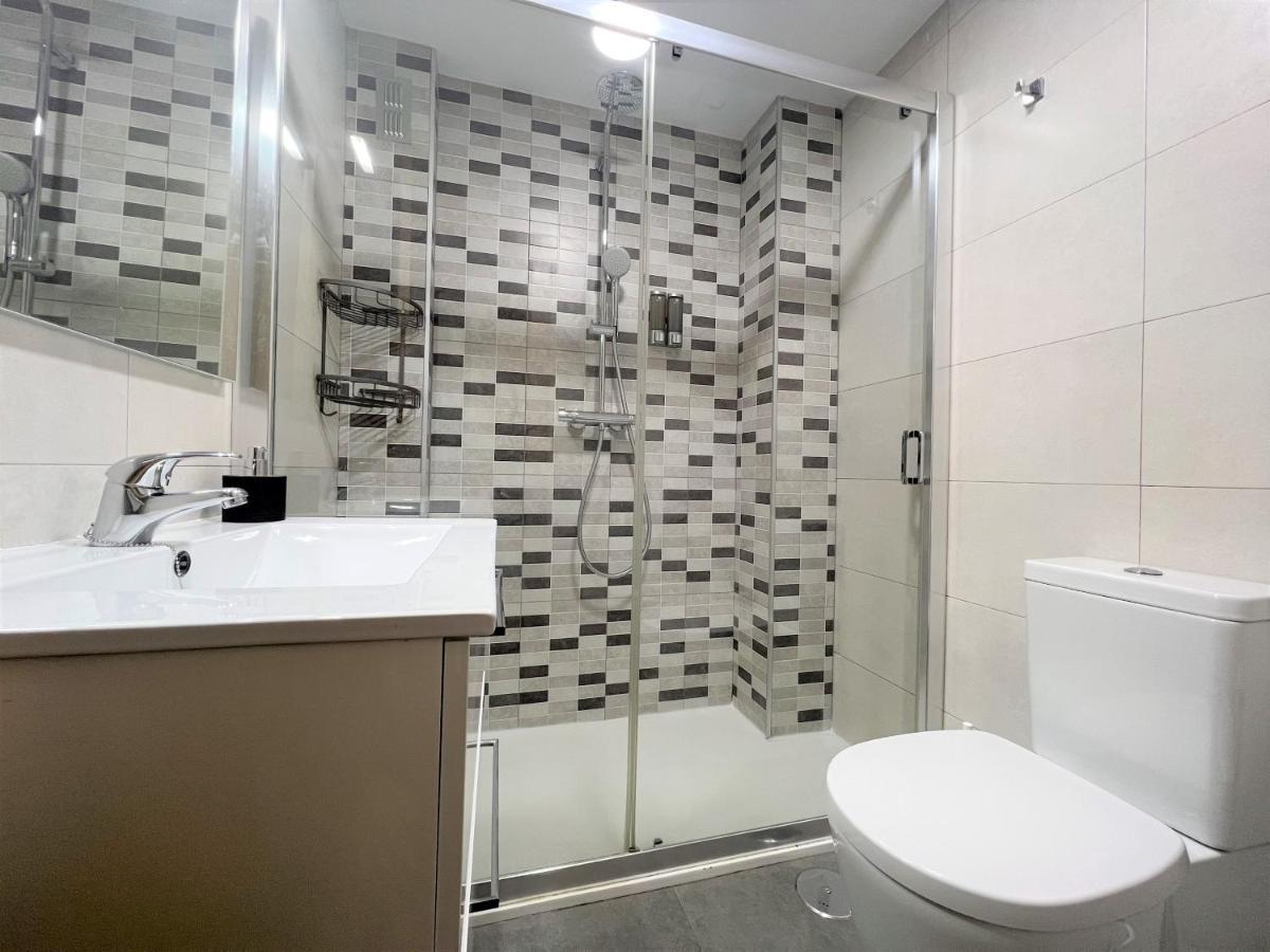 Bns Central Suites Granada Eksteriør billede